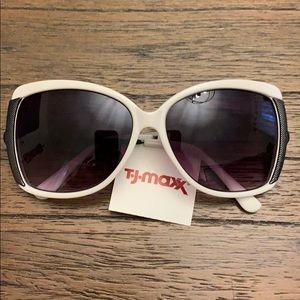 American Eagle Outfitters Twinkle Sunglasses